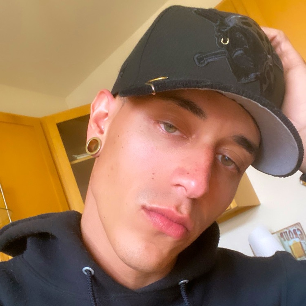 Meet your Posher, Dannon